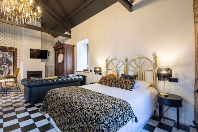 Dormitorio abierto con cama