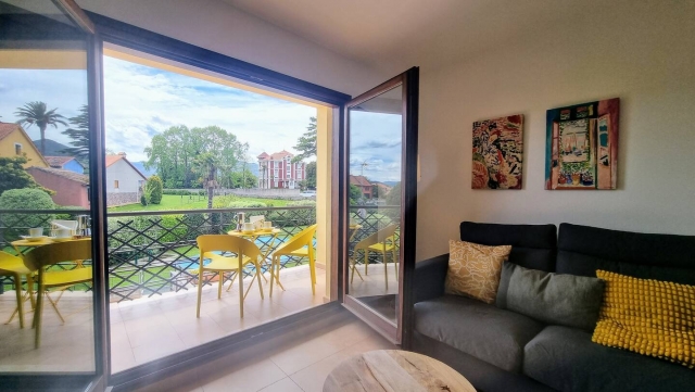 Sala amplia con acceso