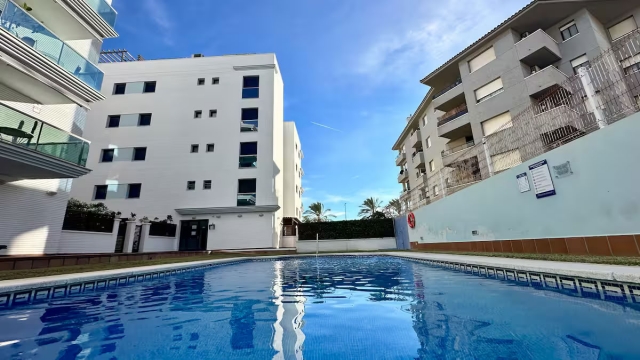 Calafell en primera línea de mar con piscina