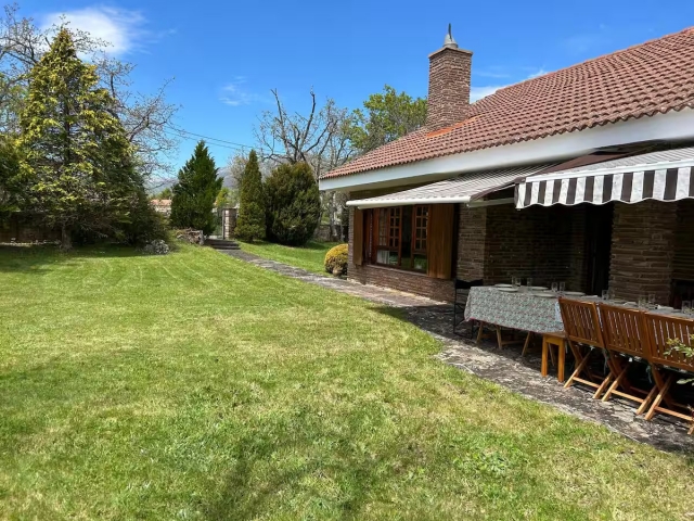 Amplio exterior de la casa