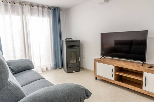 Sala amplia con tele 