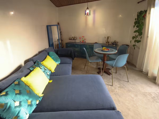 Sala de estar con sillones