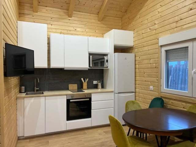 Cocina completa con tele 