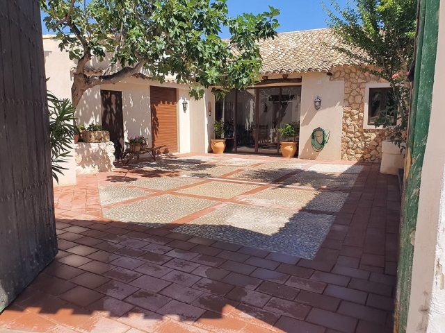 Finca Los Olivos- Casa Rural La Higuera