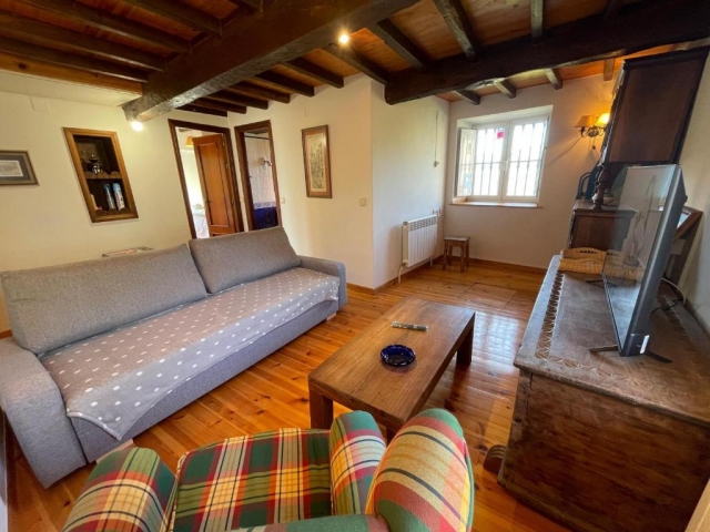 Sala amplia con sillones 