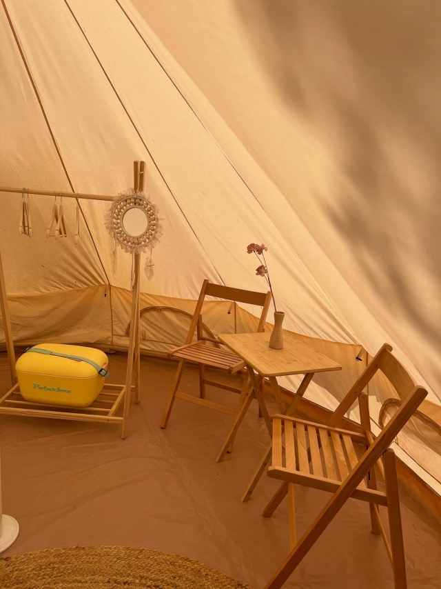 2 Dormitorio y muebles