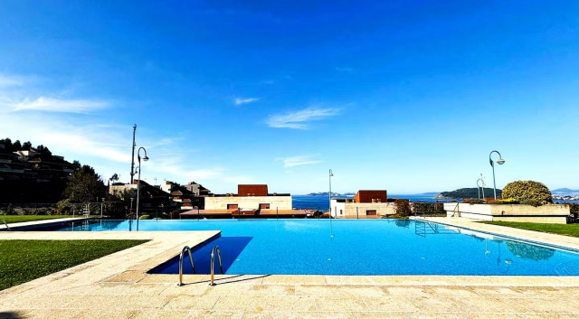 HoliBai- Arco da Vella. Estilo y vistas al mar