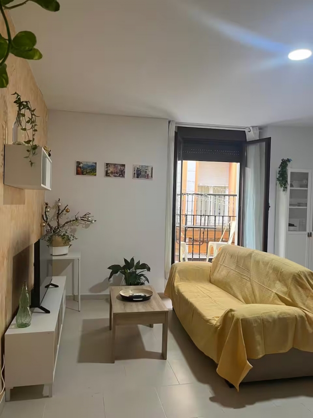 Sala amplia con vistas