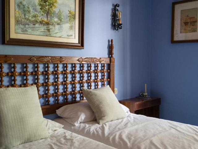 Dormitorio doble azul 
