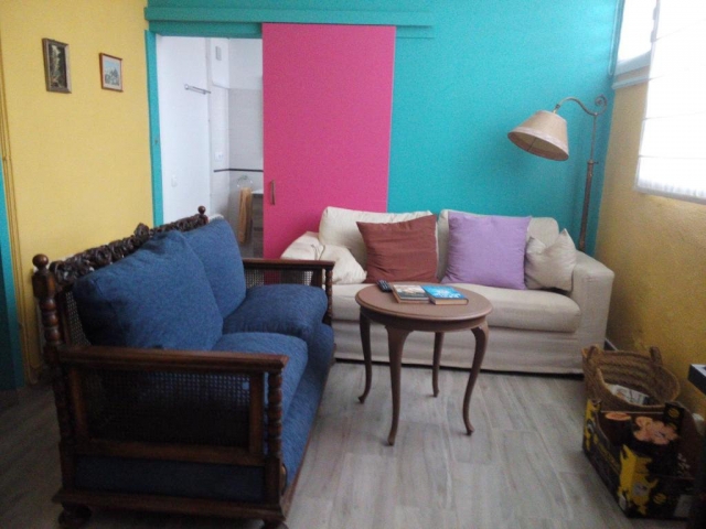 Sala de estar colorida