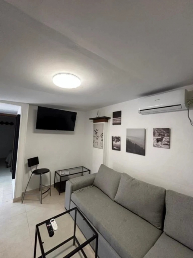 1 Sala amplia con tele