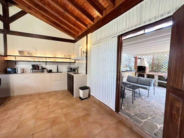 Cocina con encimera en L