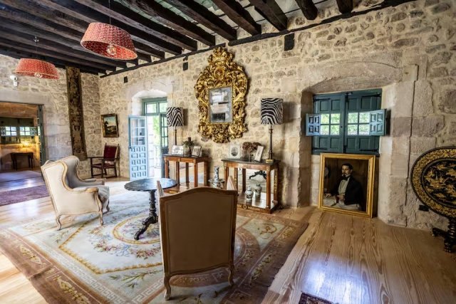 Sala de estar con sillones
