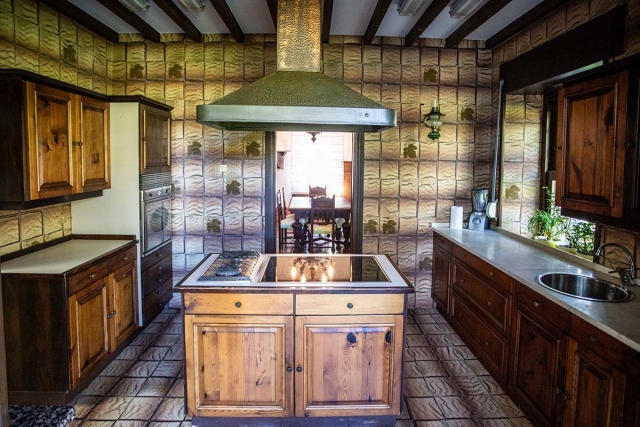 Cocina amplia con isla 