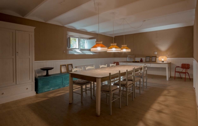 Comedor amplio 