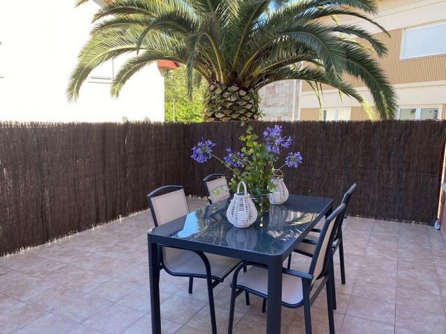 Amplia terraza exterior