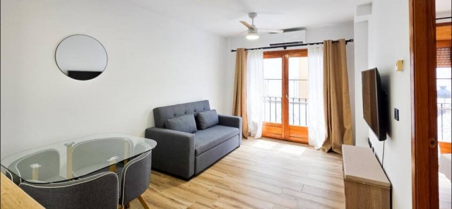Sala amplia con vistas