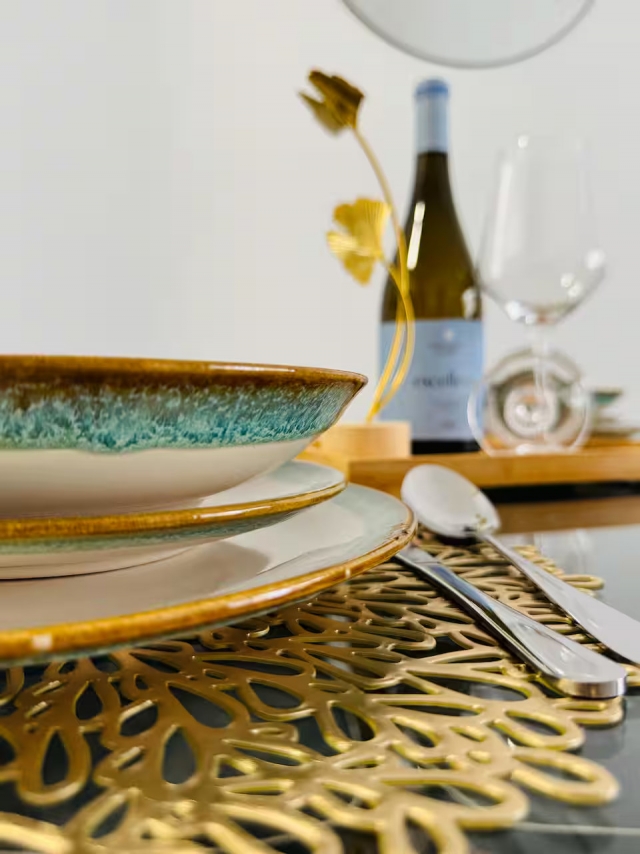 Sala de estar con mesa 