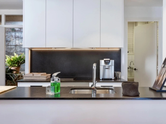 Cocina con encimera 