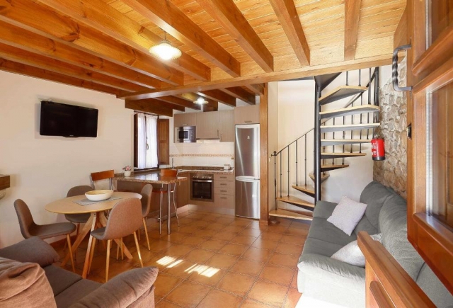 Sala amplia con cocina
