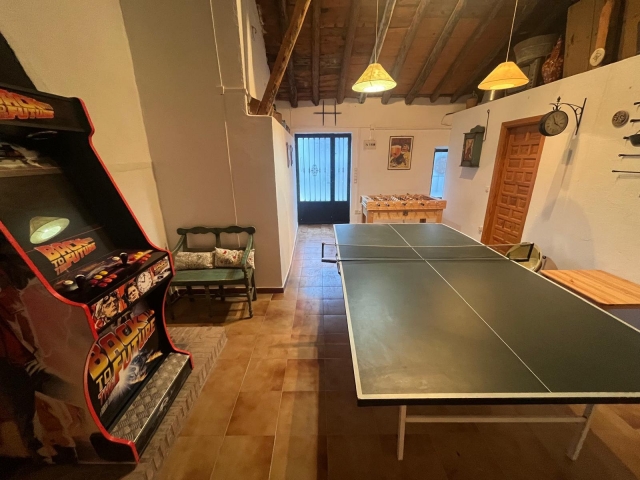 Salita de ocio con pingpong
