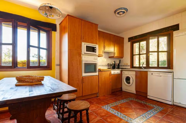 Cocina amplia 