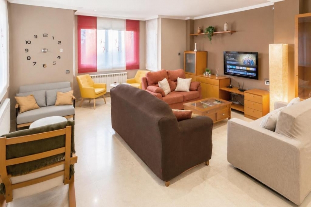 Sala de estar con tele