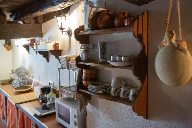 Cocina con menaje