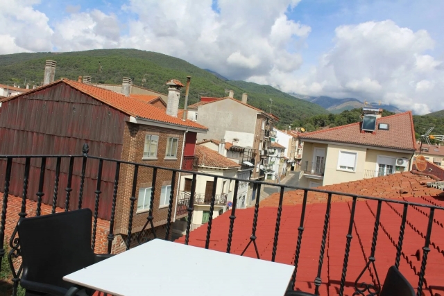 Amplia terraza con vistas