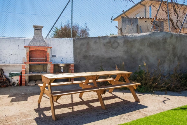 Amplio exterior y barbacoa