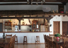 Salón con decoración taurina