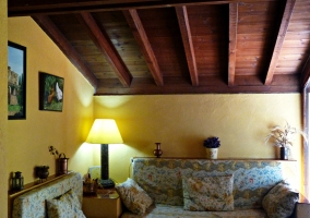 Comedor y balcón