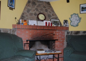 Salón comedor con silliones