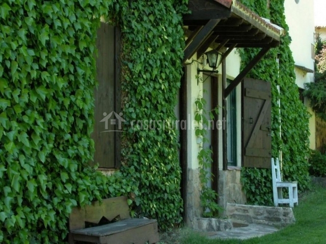 tb_Vistas%20de%20la%20fachada%20con%20hi