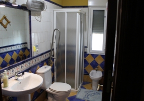 Baño verde casa rural