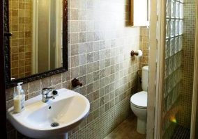 Cuarto de baño completo