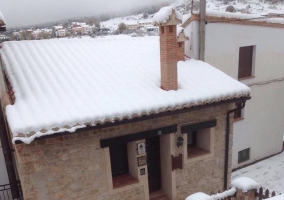 Fachada de la Casa Rural nevada