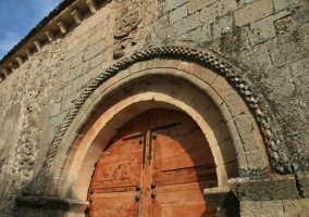 Dormitorio de matrimonio con cabecero de forja