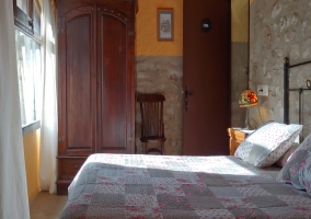 Dormitorio doble con baño propio