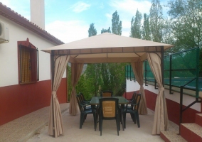 Merendero con pérgola