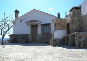 La casa entre la naturaleza