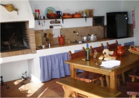 Acceso a la casa rural con empedrado