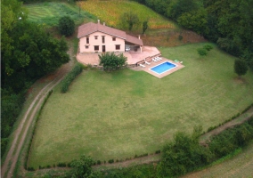 La casa y piscina
