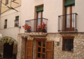 Balcones en la fachada del edificio