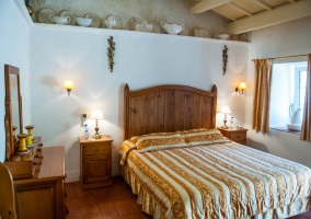 Dormitorio superior en jardín