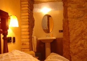 dormitorio de matrimonio de la casa rural.JPG