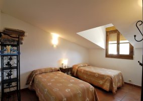 Dormitorio de camas individuales