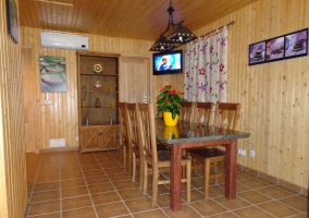 Sala de estar con comedor