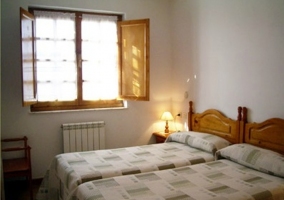 Habitación con camas individuales