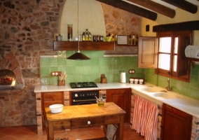 Cocina con campana extractora